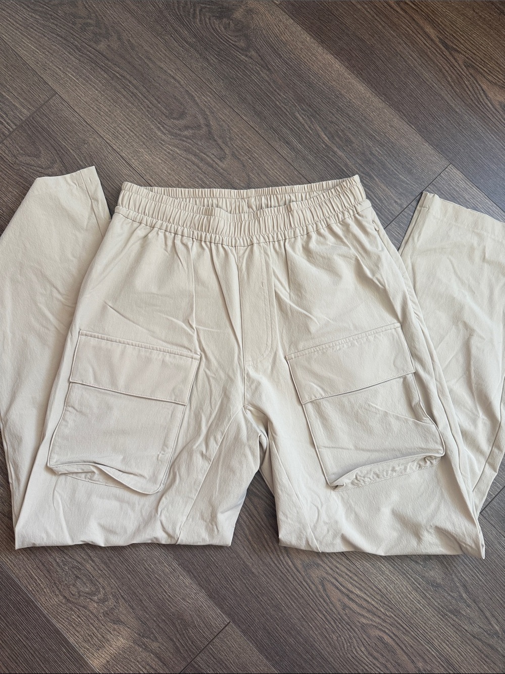 Men's Alo Yoga Pant - Picture 3 of 3